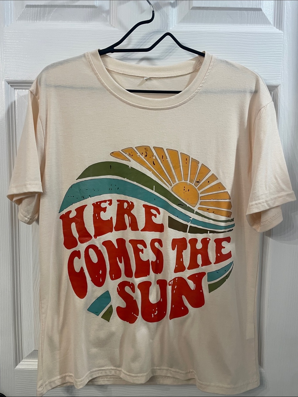 Source Unknown Cream Graphic Tee with Red, Yellow, Green, Blue Accents